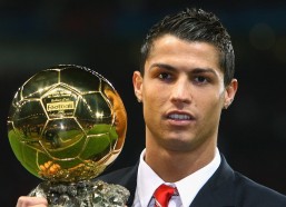 足彩网-盖伊赛后揭示点球风波内幕，罢赛冲动被马内冷静言辞化解，曼联欧冠平局现转折