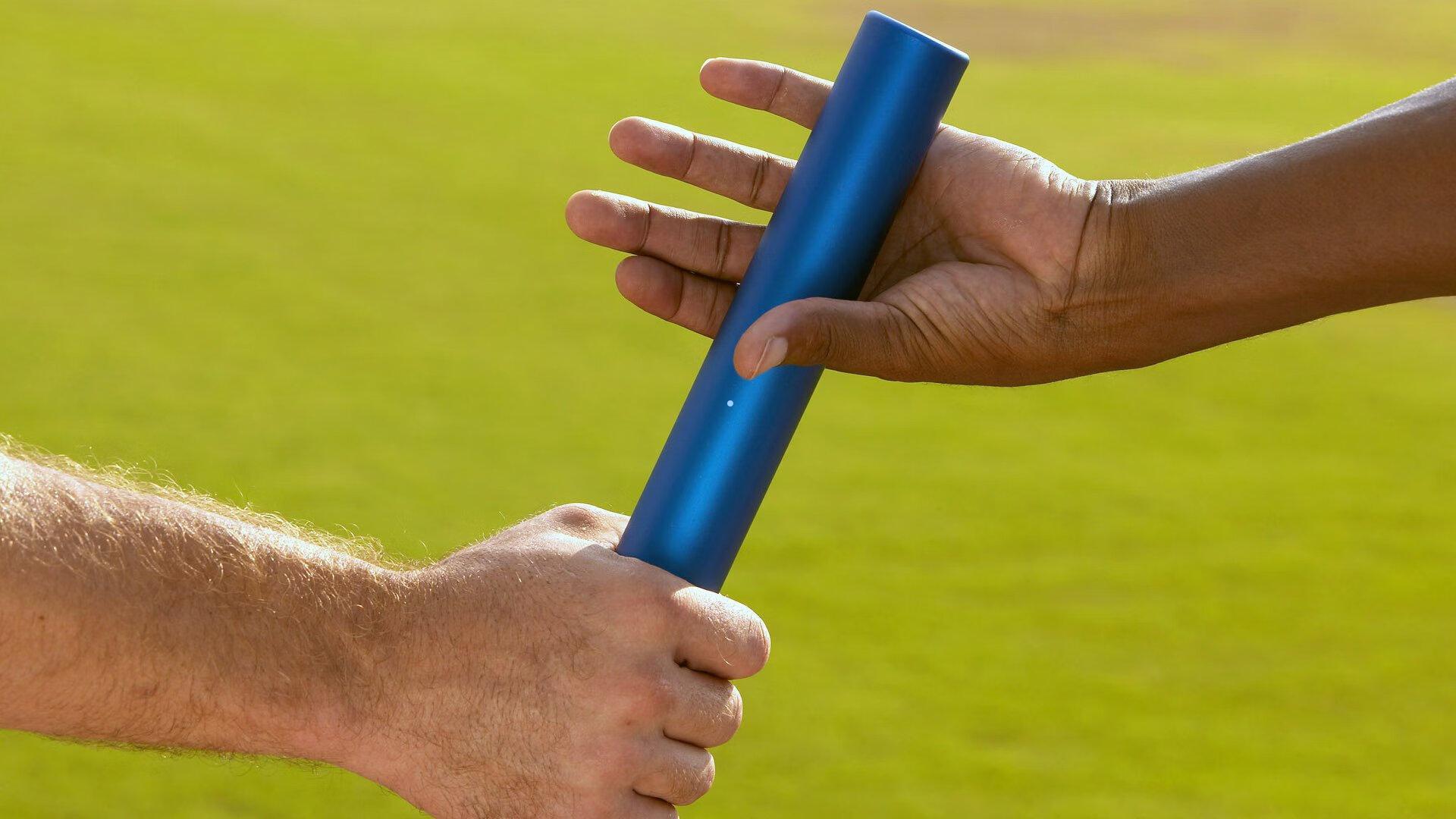 青年风暴席卷联盟!闪电队11胜2负登顶,主帅开窍铸就竞争力